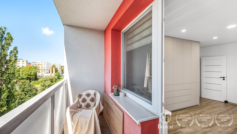 BOSEN |Moderný, zrekonštruovaný 4 izb. byt s 2 balkónmi