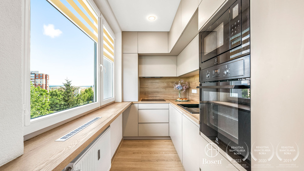 BOSEN |Moderný, zrekonštruovaný 4 izb. byt s 2 balkónmi