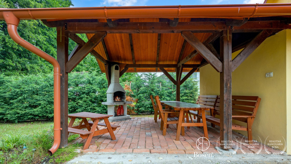 !!REZERVOVANÉ!! BOSEN | Rekreačný dom v prírode, pozemok 1198m2