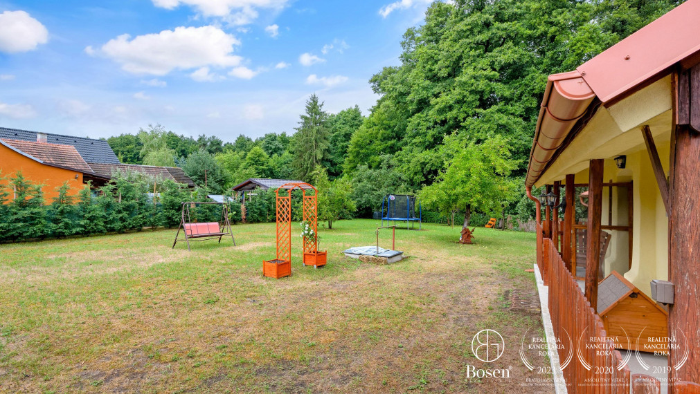 !!REZERVOVANÉ!! BOSEN | Rekreačný dom v prírode, pozemok 1198m2