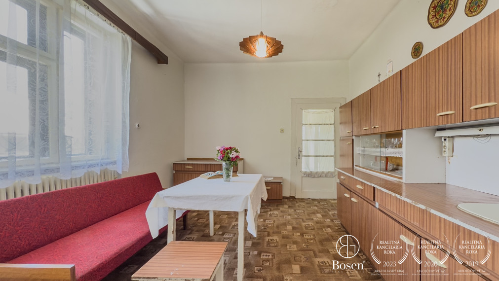 BOSEN | Rezervované, Rodinný dom, Buzitka, 1334m2.