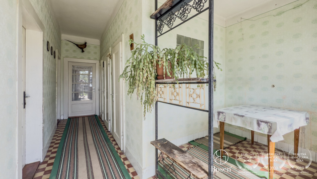 BOSEN | Rezervované, Rodinný dom, Buzitka, 1334m2.