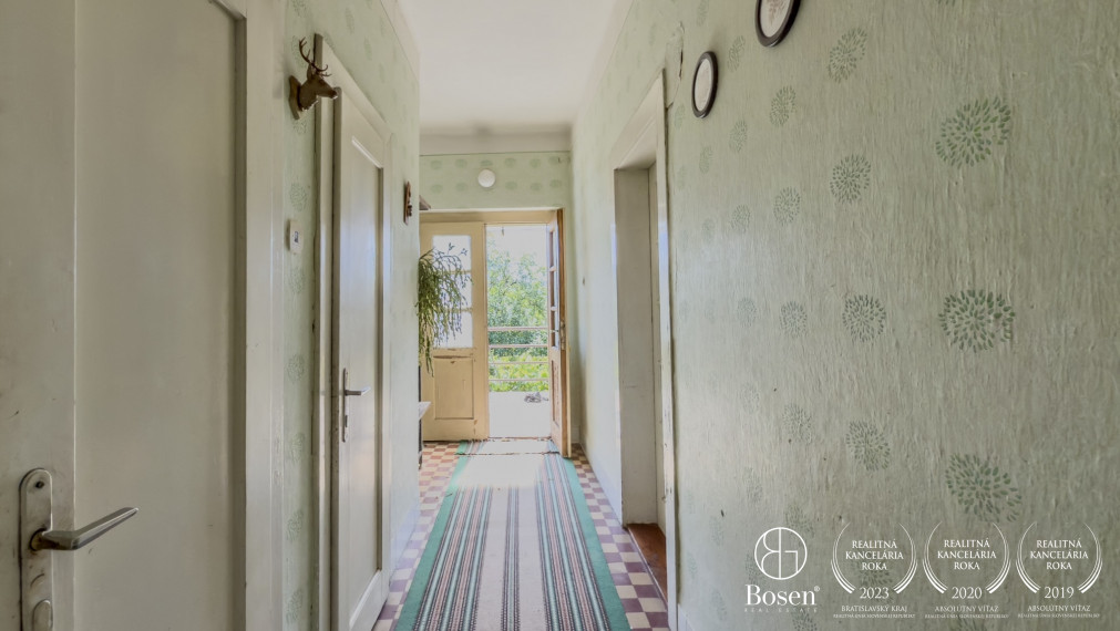 BOSEN | Rezervované, Rodinný dom, Buzitka, 1334m2.