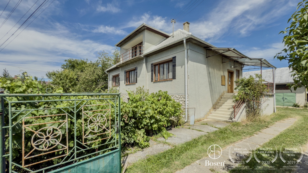 BOSEN | Rezervované, Rodinný dom, Buzitka, 1334m2.