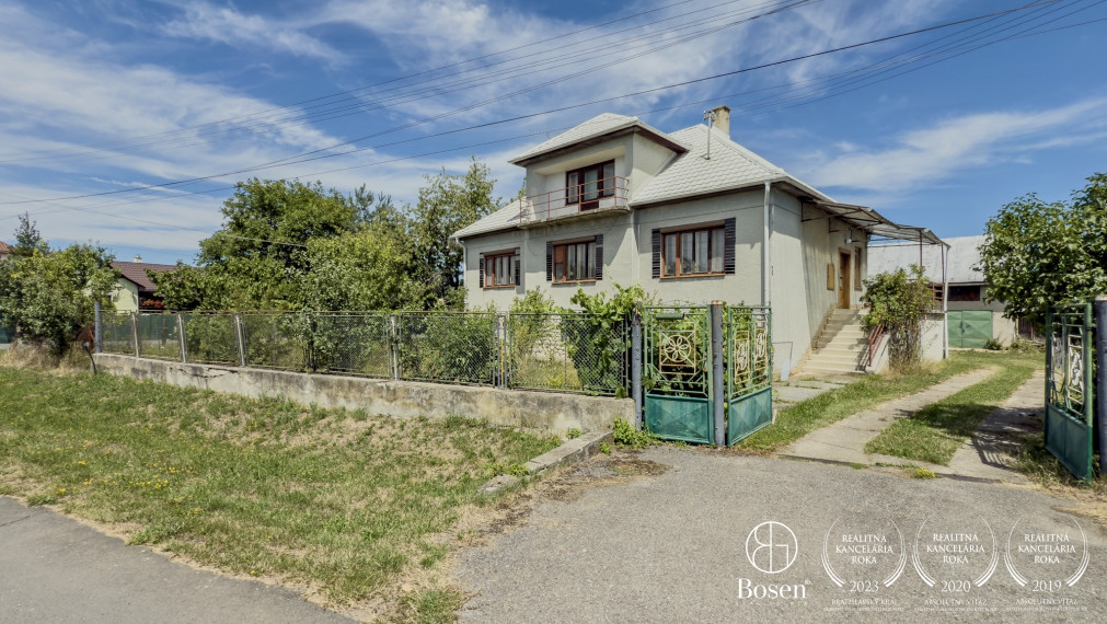 BOSEN | Rezervované, Rodinný dom, Buzitka, 1334m2.