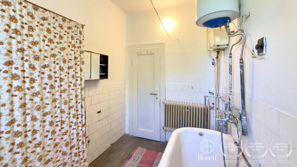 BOSEN | Rezervované, Rodinný dom, Buzitka, 1334m2.