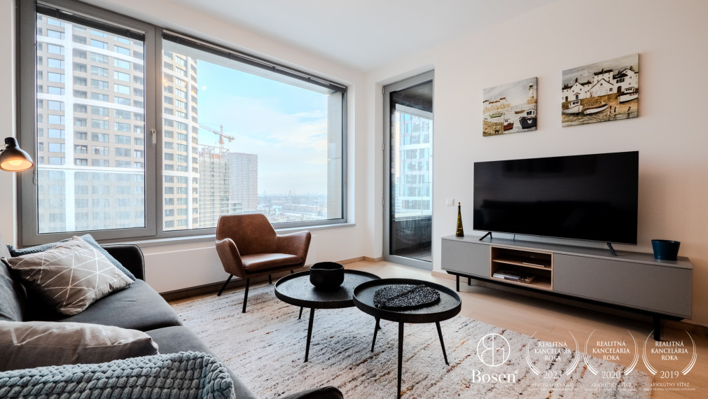 BOSEN | 2 izb.byt s loggiou na 11. poschodí v projekte SKY PARK, Továrenská, 52 m2