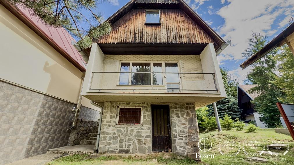BOSEN | Chata blízko vodnej nádrže, Šiatorská Bukovinka.