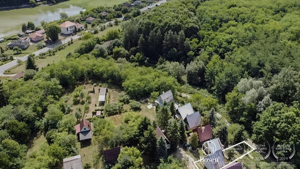 BOSEN | Chata blízko vodnej nádrže, Šiatorská Bukovinka.