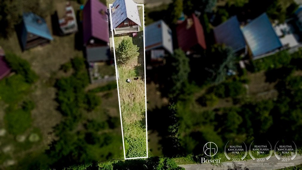 BOSEN | Chata blízko vodnej nádrže, Šiatorská Bukovinka.