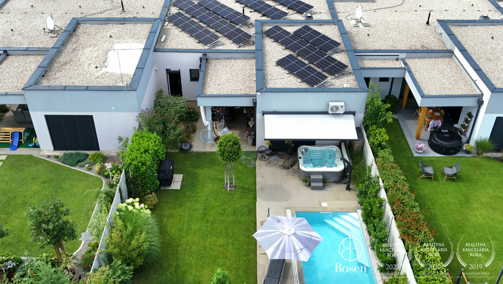 BOSEN |  ZNÍŽENÁ CENA | Na predaj novostavba 4 izbového rodinného domu s garážou, bazénom a vírivkou - Trenčín