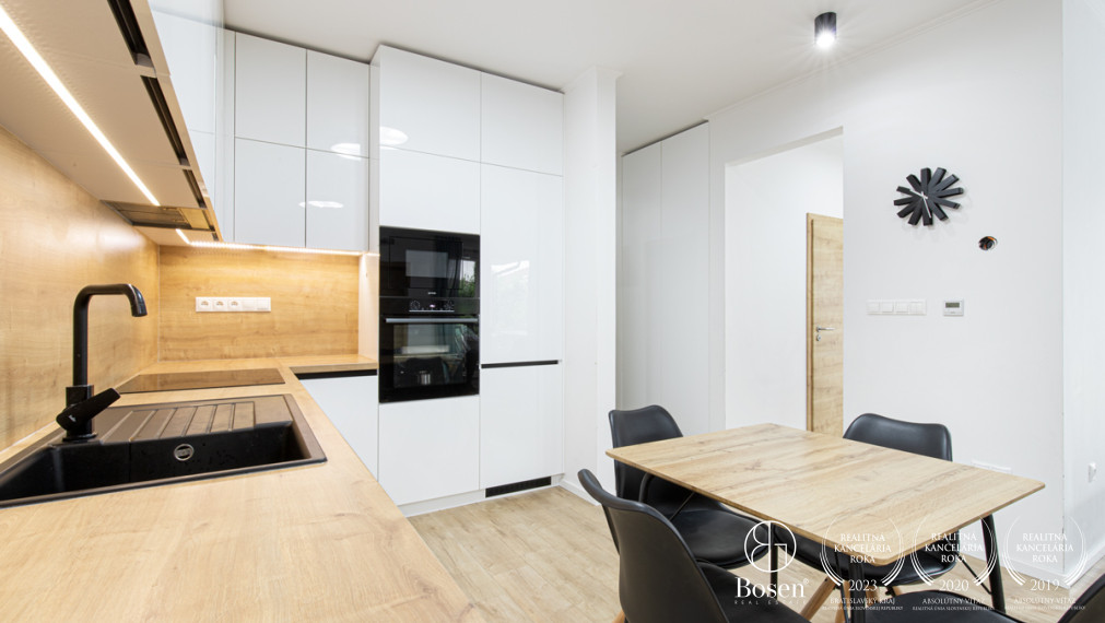 BOSEN | REZERVOVANÉ |4i RD vo vyhľadávanom kúpeľnom meste Veľký Meder