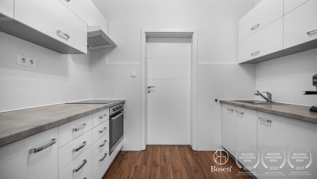 BOSEN| 1 izbový byt s parkovacím miestom, Rohožník