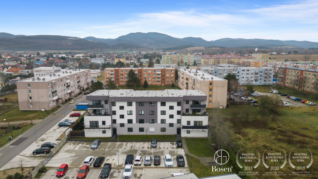 BOSEN| 1 izbový byt s parkovacím miestom, Rohožník