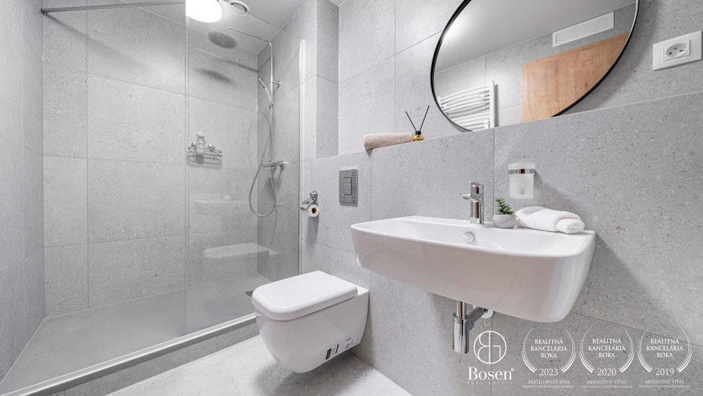 BOSEN | Moderný 2 izbový apartmán s výhľadom na Kamzík, Danubius One