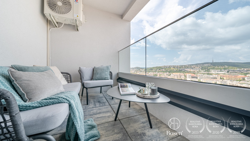 BOSEN | Moderný 2 izbový apartmán s výhľadom na Kamzík, Danubius One