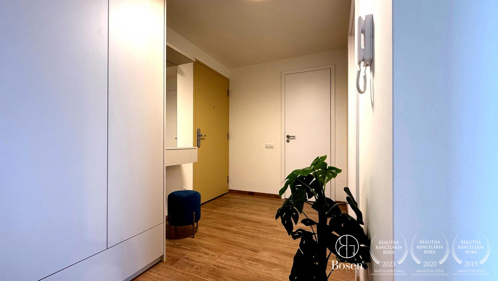 PRENAJATÉ - BOSEN | Kompletne zariadený 2 izb. byt s garážovým státím, Bory, 62 m2