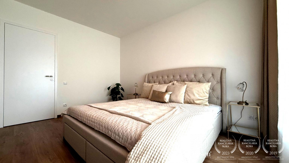 PRENAJATÉ - BOSEN | Kompletne zariadený 2 izb. byt s garážovým státím, Bory, 62 m2