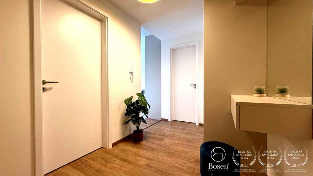 PRENAJATÉ - BOSEN | Kompletne zariadený 2 izb. byt s garážovým státím, Bory, 62 m2