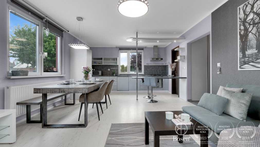 REZERVOVANÉ! Bosen Realicity / Predaj 4-izbového dvojdomu s bazénom