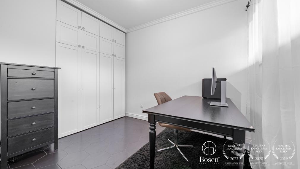 ARISE | Moderný 3-izbový byt s vlastnou garážou - Nováky