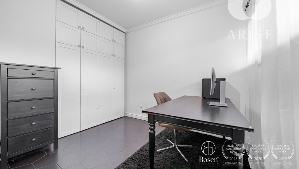 ARISE | Moderný 3-izbový byt s vlastnou garážou - Nováky