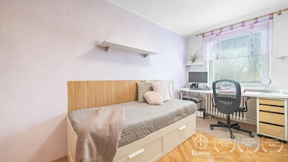 BOSEN | Zrekonštruovaný 3 izbový byt s loggiou, 64m2.