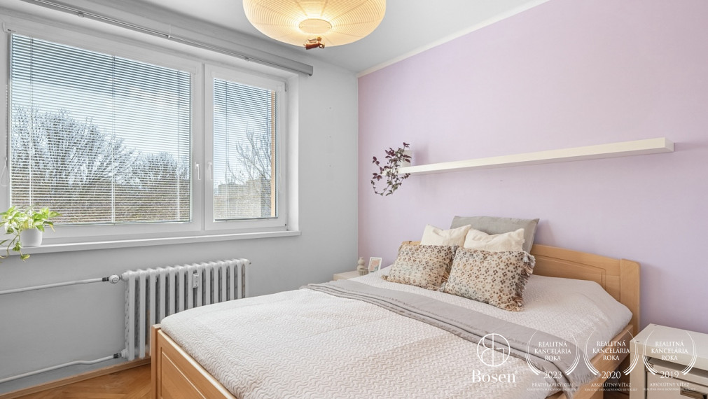 BOSEN | Zrekonštruovaný 3 izbový byt s loggiou, 64m2.