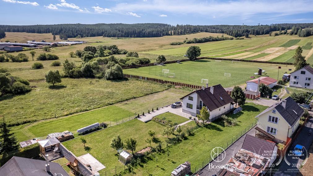 BOSEN | Idylický rodinný dom na okraji Šuňavy