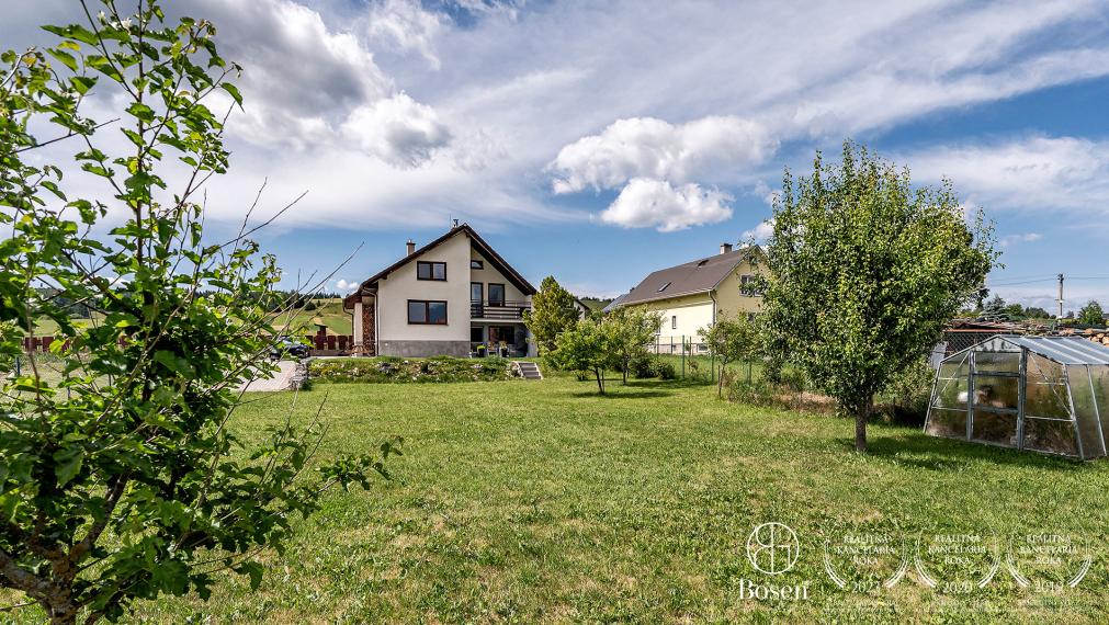 BOSEN | Idylický rodinný dom na okraji Šuňavy