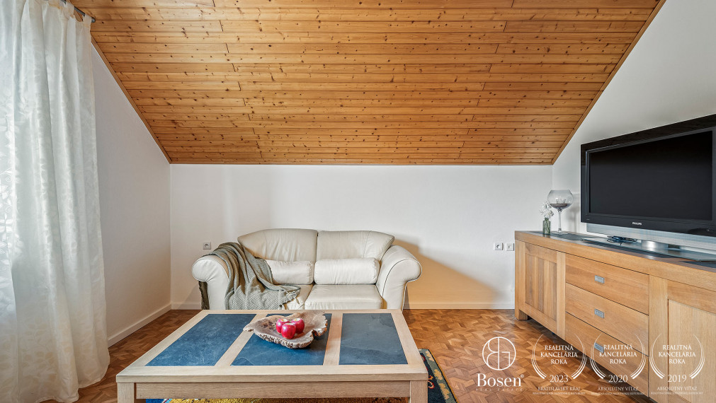 BOSEN | Idylický rodinný dom na okraji Šuňavy