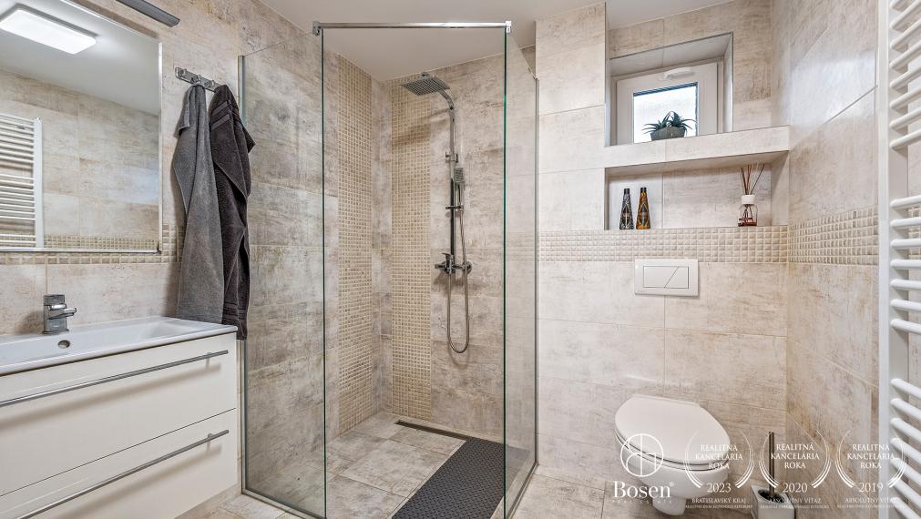 BOSEN | Idylický rodinný dom na okraji Šuňavy