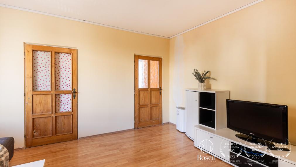 BOSEN | Rezervované - Predaj 3i bytu 64,4 m2, pôvodný stav, Nitra - Staré Mesto