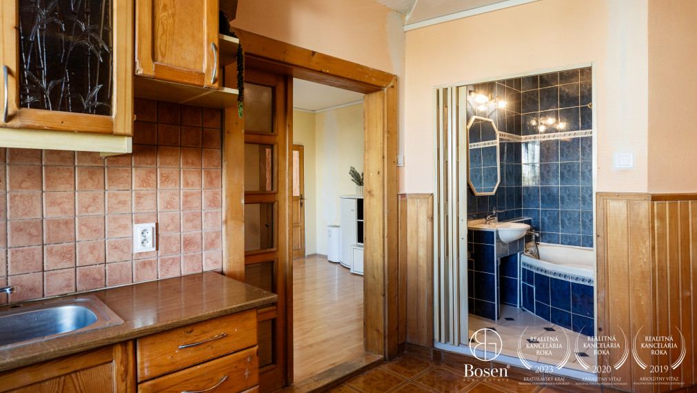 BOSEN | Rezervované - Predaj 3i bytu 64,4 m2, pôvodný stav, Nitra - Staré Mesto