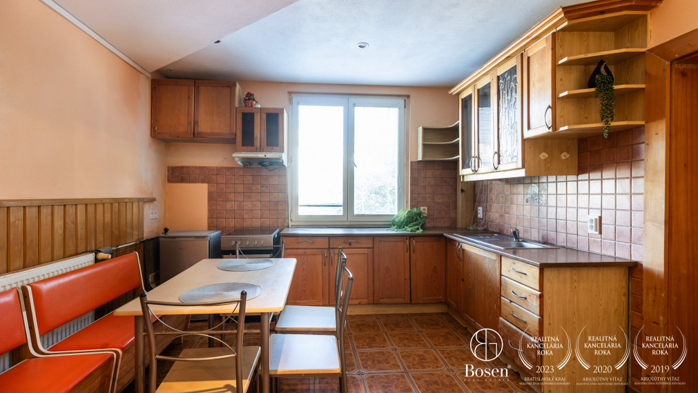 BOSEN | Rezervované - Predaj 3i bytu 64,4 m2, pôvodný stav, Nitra - Staré Mesto