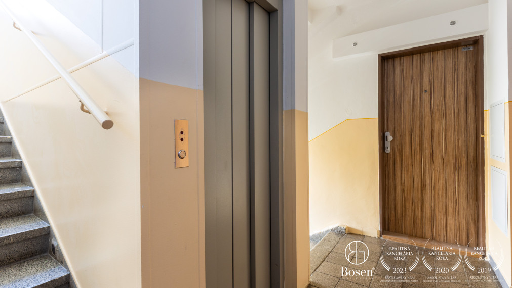 BOSEN | Rezervované - Predaj 3i bytu 64,4 m2, pôvodný stav, Nitra - Staré Mesto