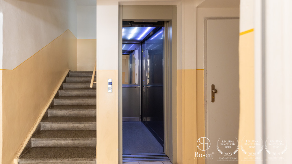 BOSEN | Rezervované - Predaj 3i bytu 64,4 m2, pôvodný stav, Nitra - Staré Mesto