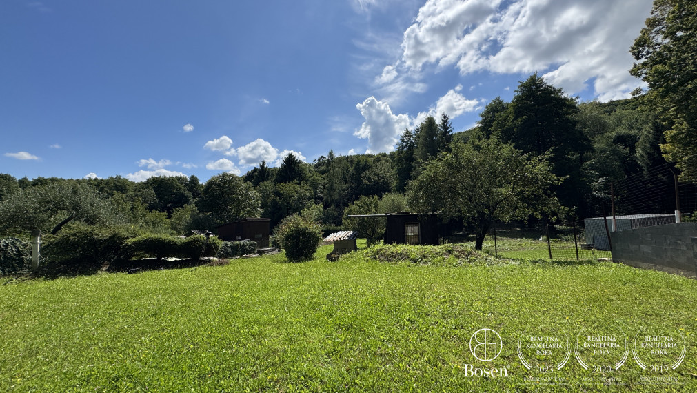 BOSEN | Na predaj pozemok v krásnom prostredí, 1071 m2 - Mníchova Lehota