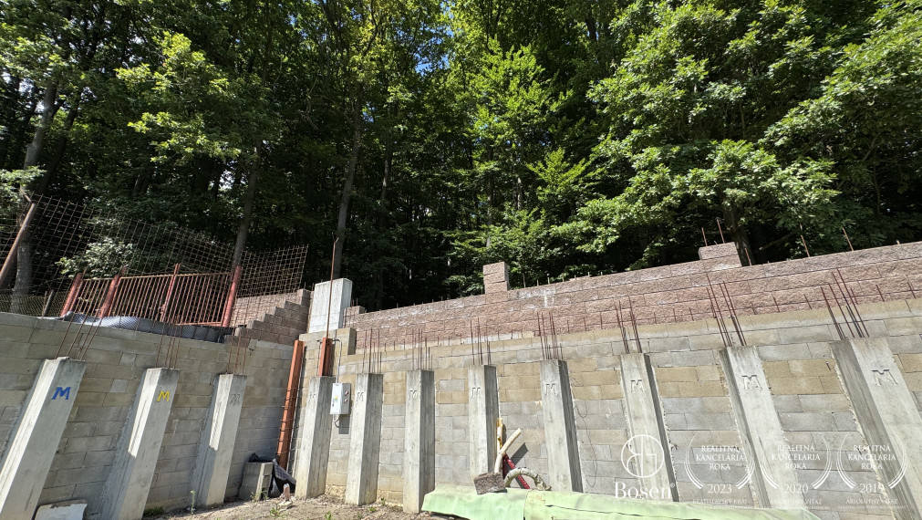 BOSEN | Na predaj pozemok v krásnom prostredí, 1071 m2 - Mníchova Lehota