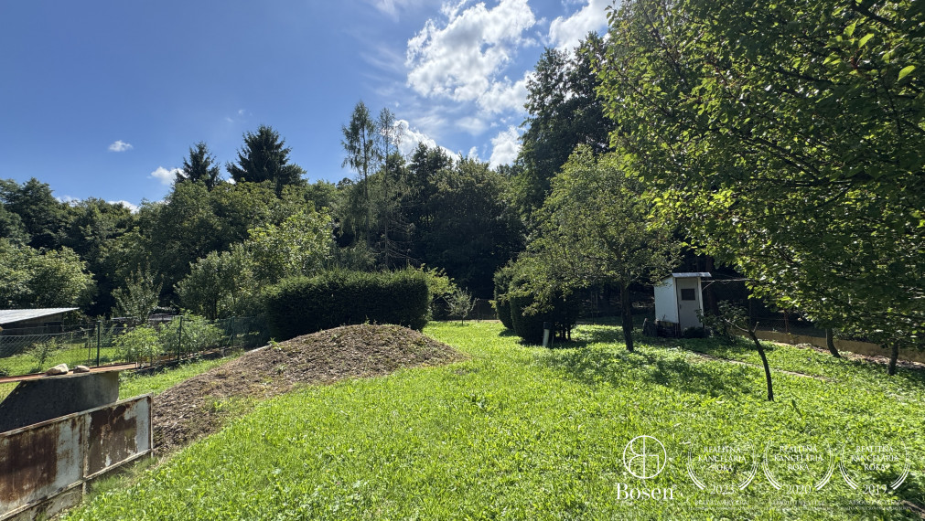 BOSEN | Na predaj pozemok v krásnom prostredí, 1071 m2 - Mníchova Lehota