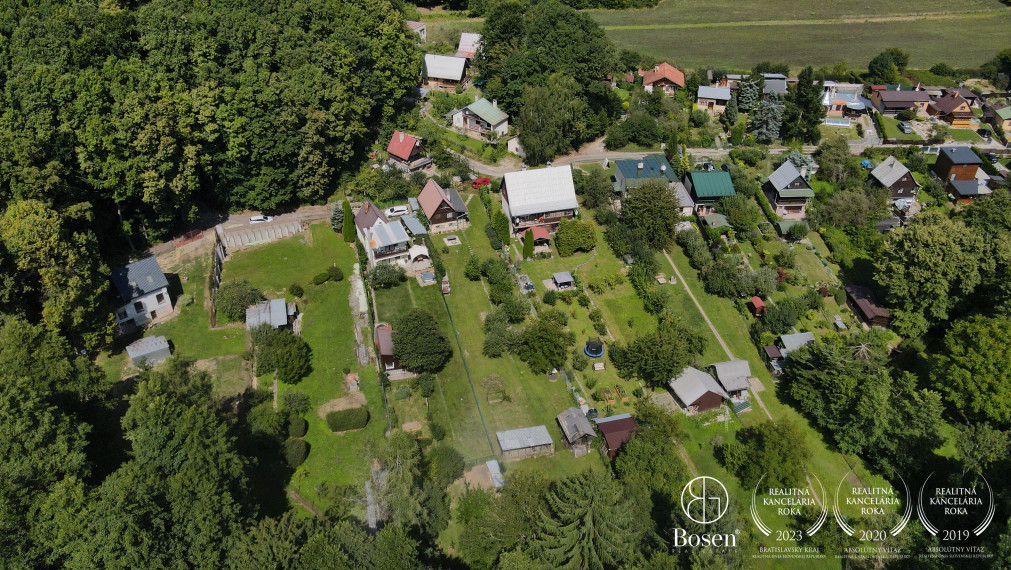 BOSEN | Na predaj pozemok v krásnom prostredí, 1071 m2 - Mníchova Lehota