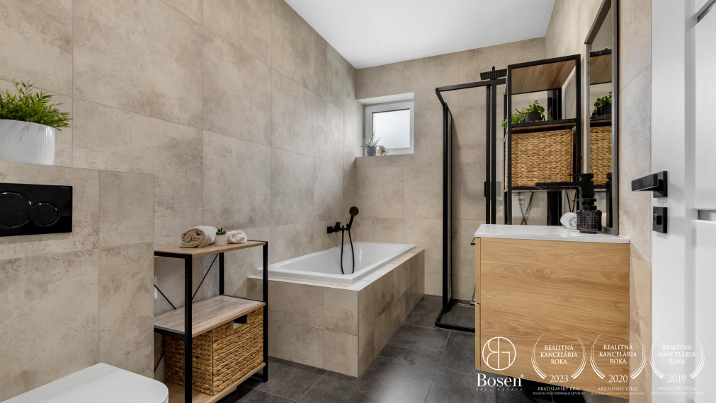 BOSEN | Novostavba 4 izbového bungalovu s garážou, Vištuk