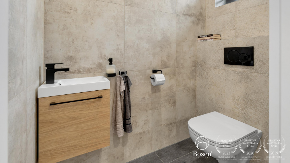 BOSEN | Novostavba 4 izbového bungalovu s garážou, Vištuk