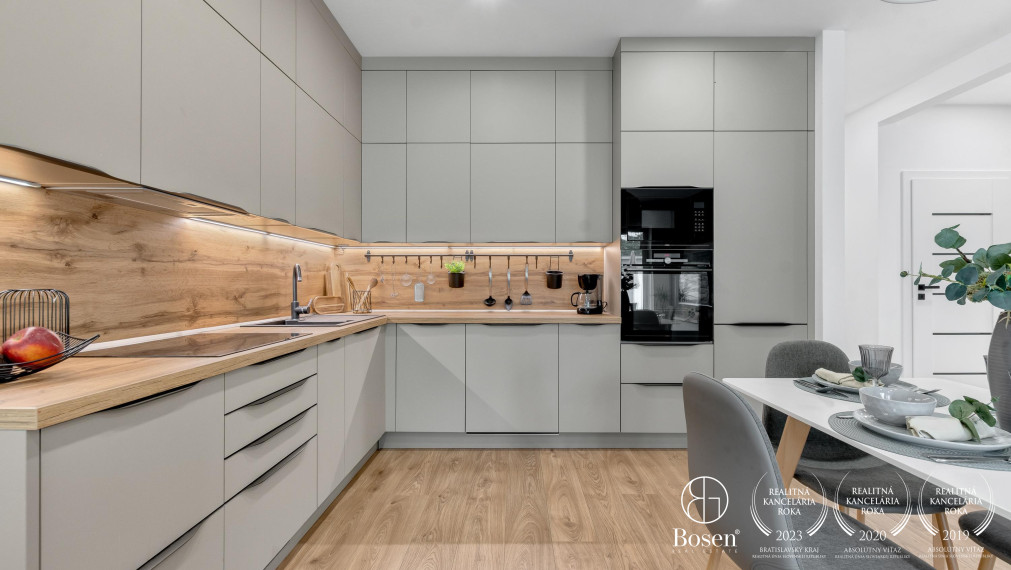 BOSEN | Novostavba 4 izbového bungalovu s garážou, Vištuk