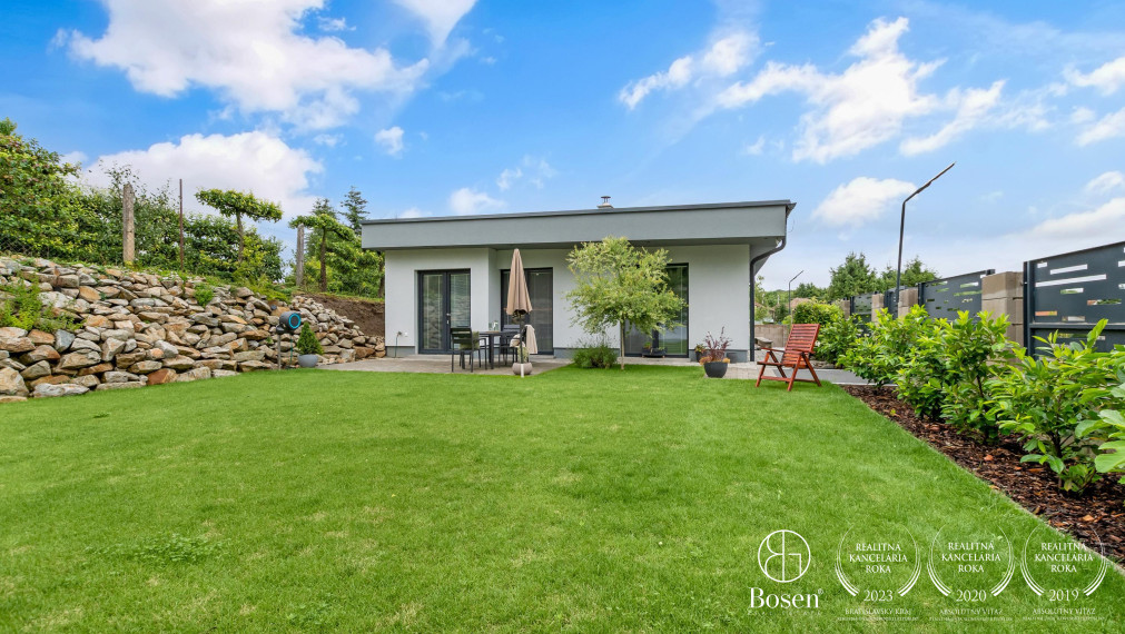 BOSEN | Novostavba 4 izbového bungalovu s garážou, Vištuk