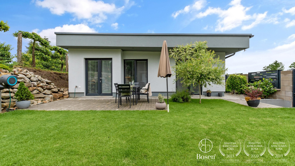 BOSEN | Novostavba 4 izbového bungalovu s garážou, Vištuk