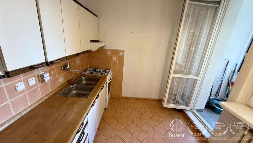 LOYALTERS | Predaj 2 izbového bytu - Bratislava, Karlova Ves