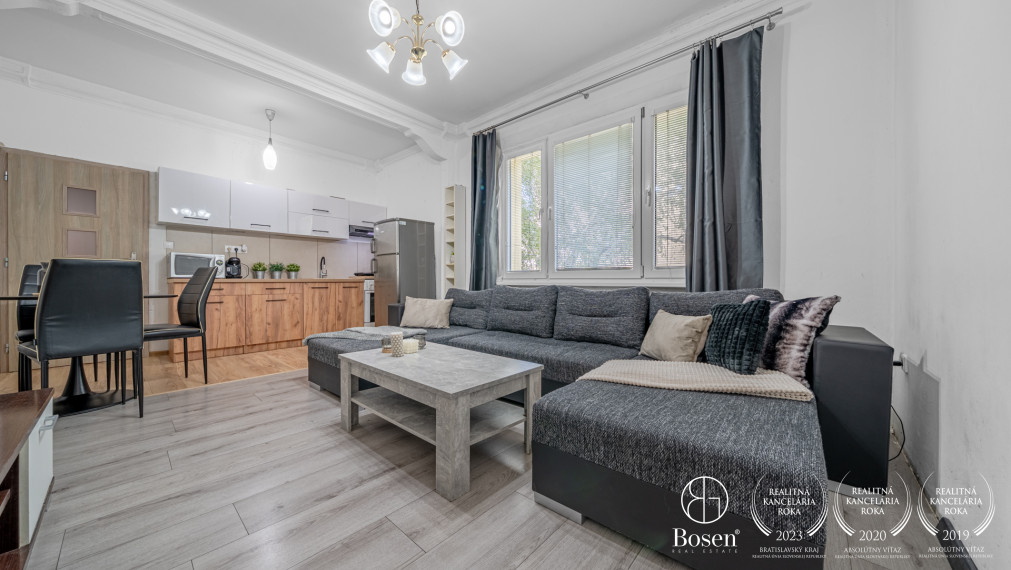 BOSEN | REZERVOVANÉ: 3 izbový byt v blízkosti centra mesta, Bratislava