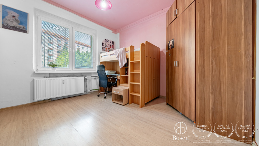 BOSEN | REZERVOVANÉ: 3 izbový byt v blízkosti centra mesta, Bratislava