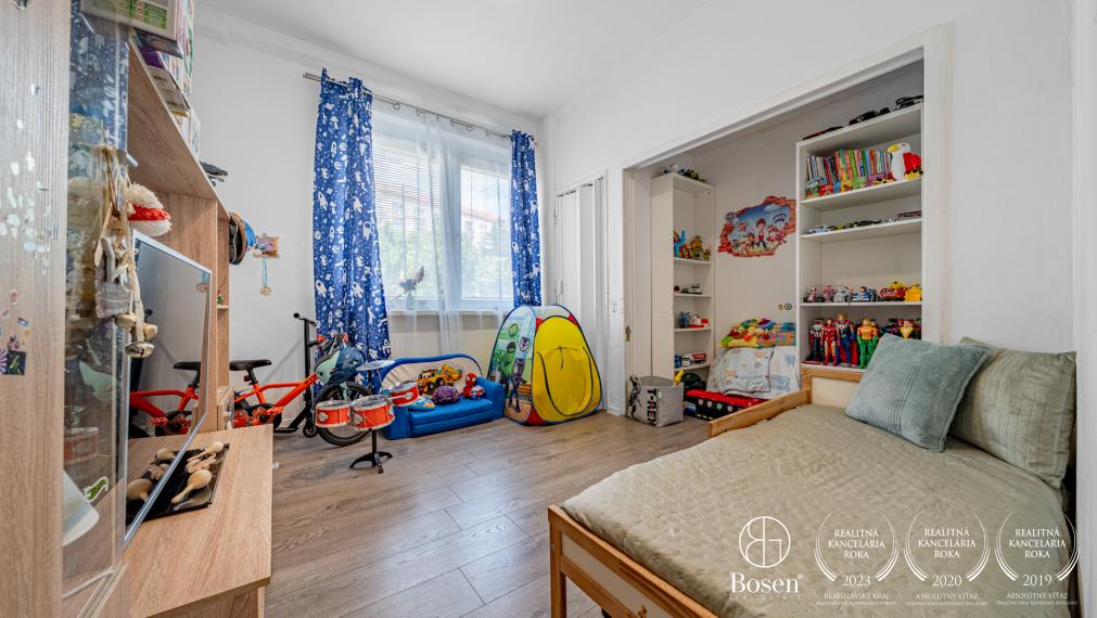 BOSEN | REZERVOVANÉ: 3 izbový byt v blízkosti centra mesta, Bratislava